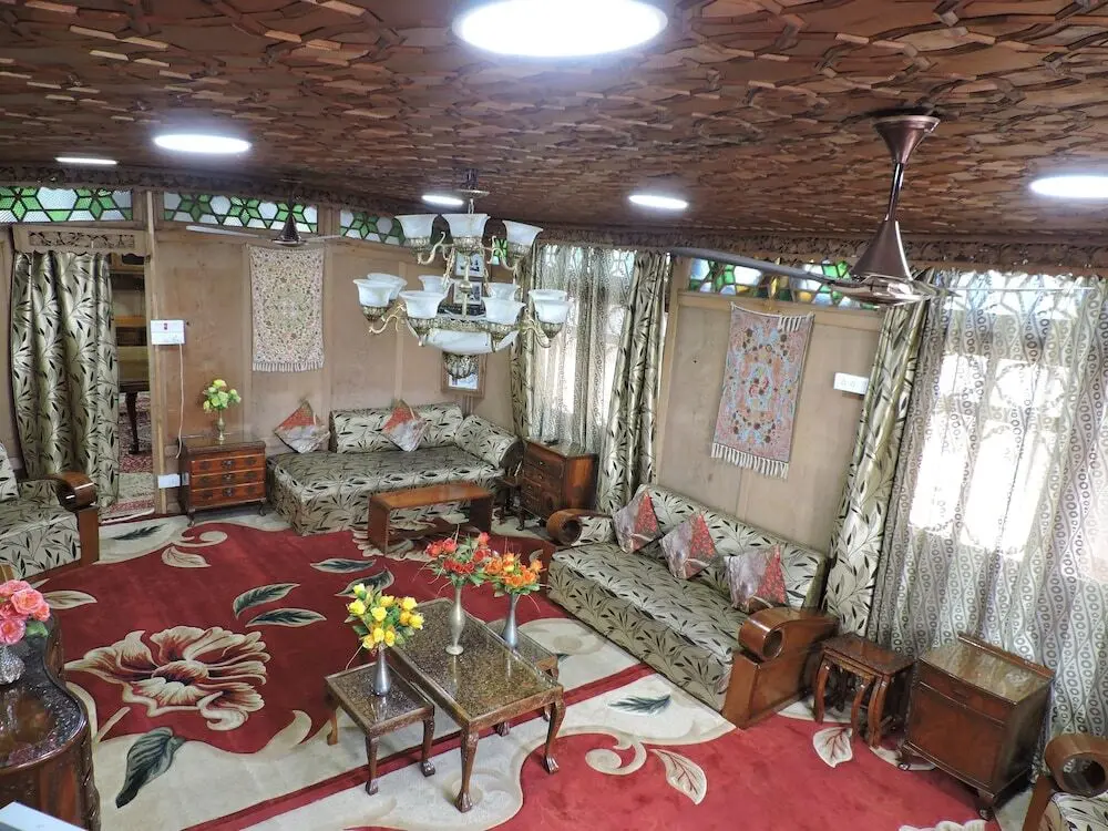 Шринагар: Appollo eleven group of houseboats