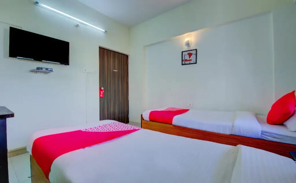 Пуна: Treebo E Serai Pune