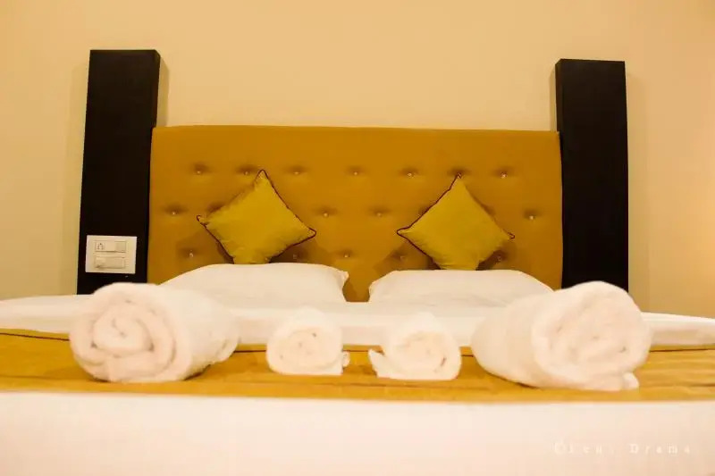lotus beach resort — фото 1