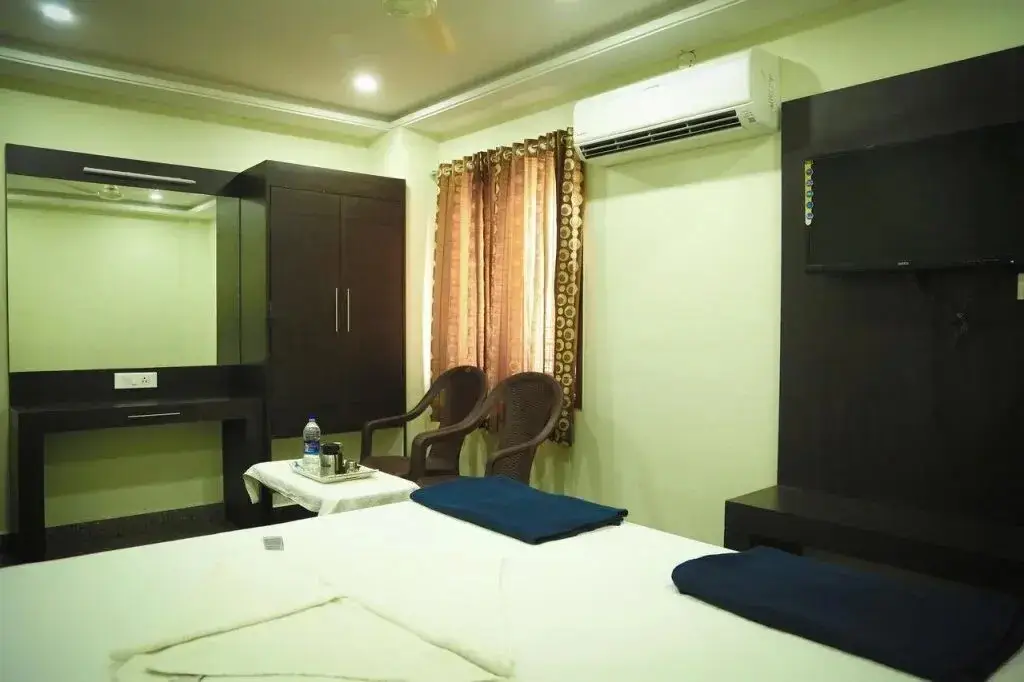 Пунди: Hotel MSM Inn