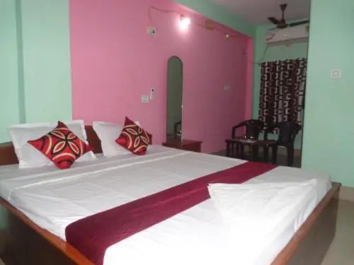 Дигха: Emarald Inn
