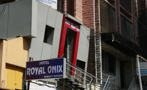 Hotel Royal Onix — фото 1