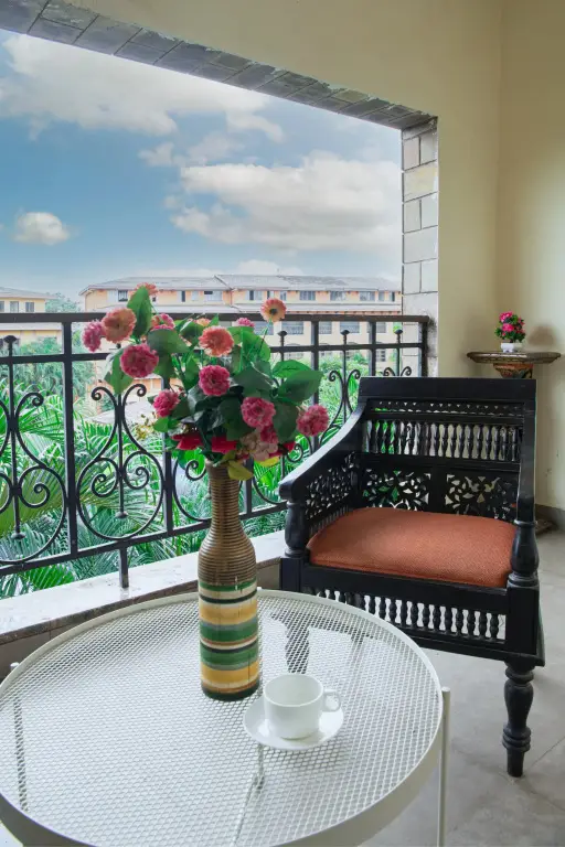 Нерал: Discover Resorts