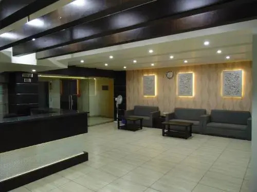 Дахедж: Hotel Ashirwad