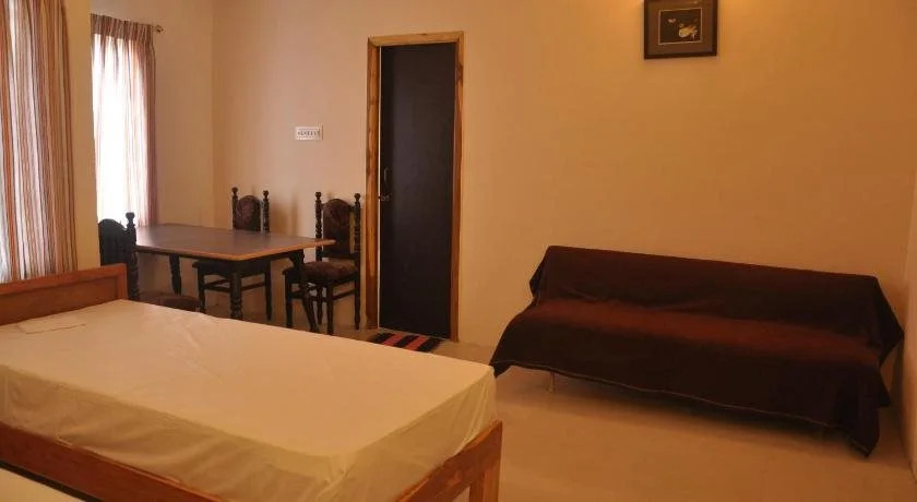 Пунди: Vekaay's Residency Hotel
