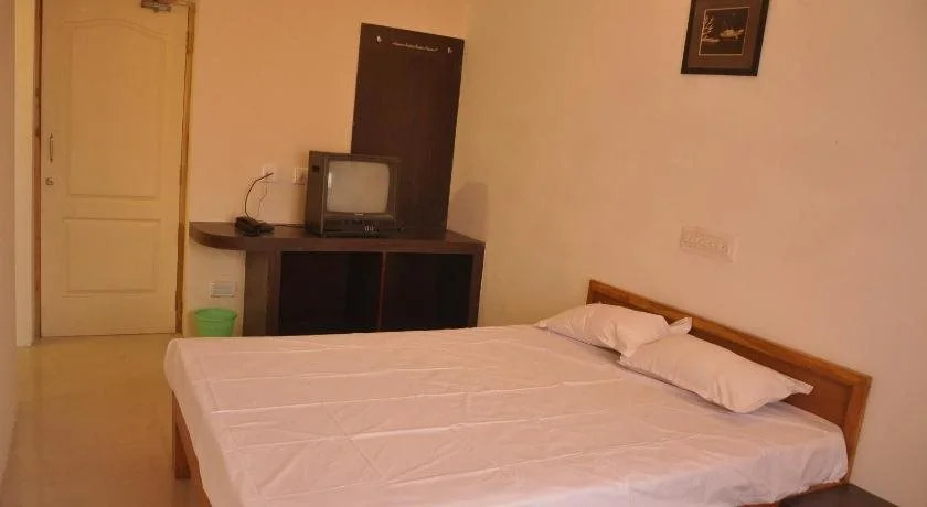 Пунди: Vekaay's Residency Hotel