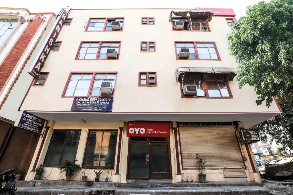 Нью-Дели: OYO 22135 Hotel Kanishka Palace