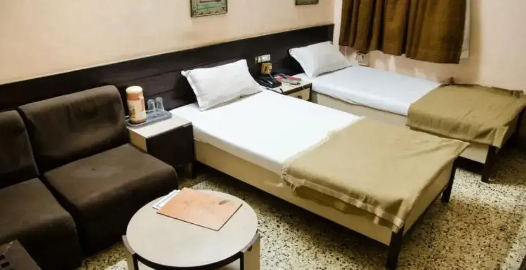 Нагпур: hotel grand