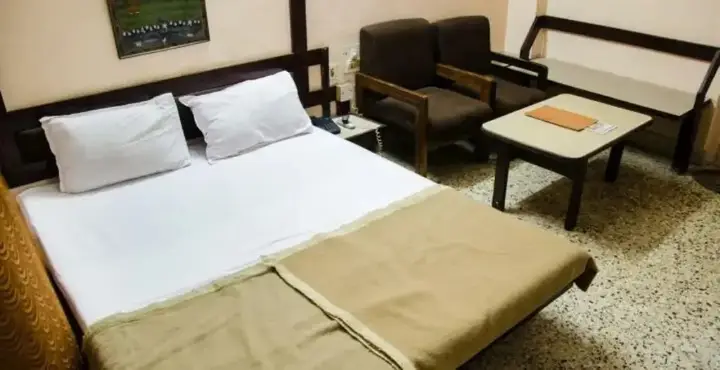 Нагпур: hotel grand