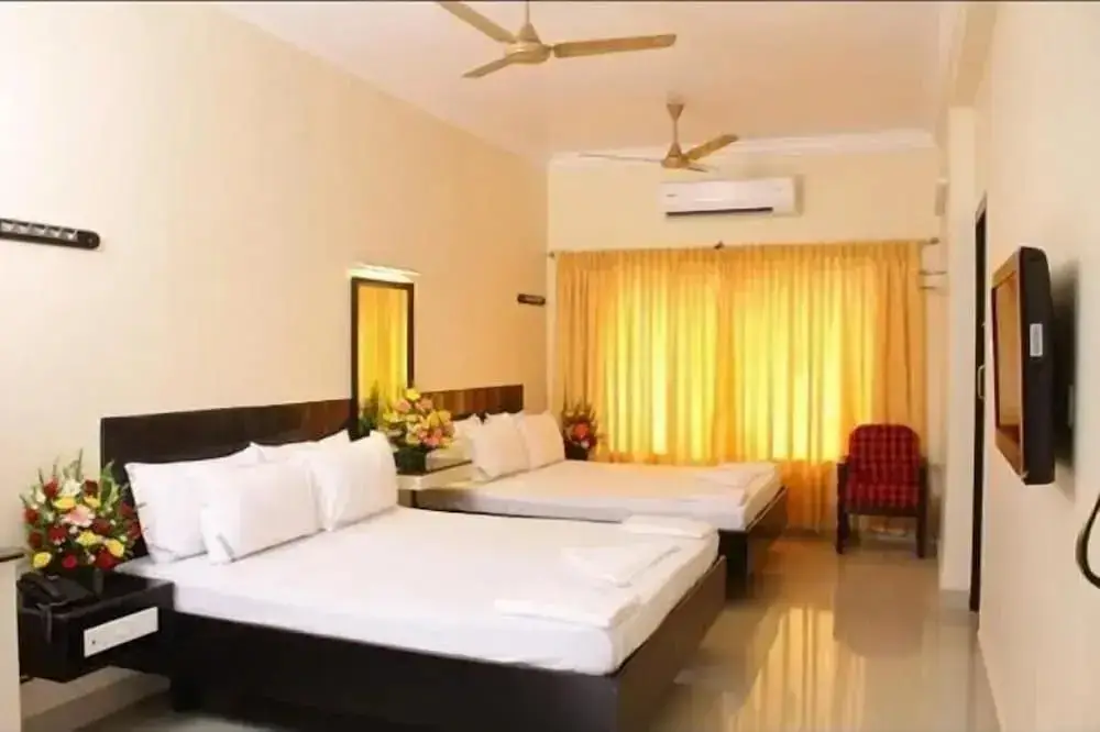 Eraniel: Hotel Bharani