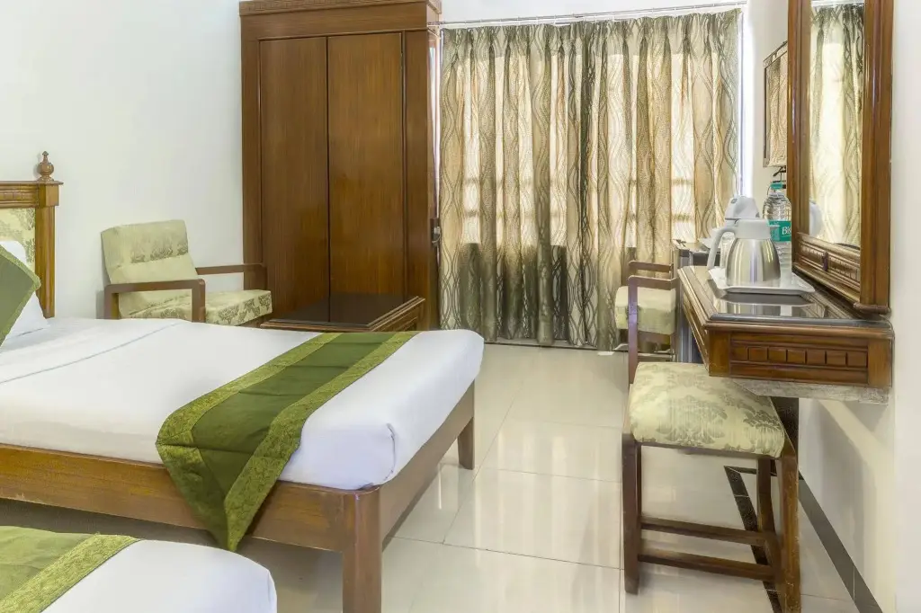 Мумбаи: Treebo Trend Sea Side