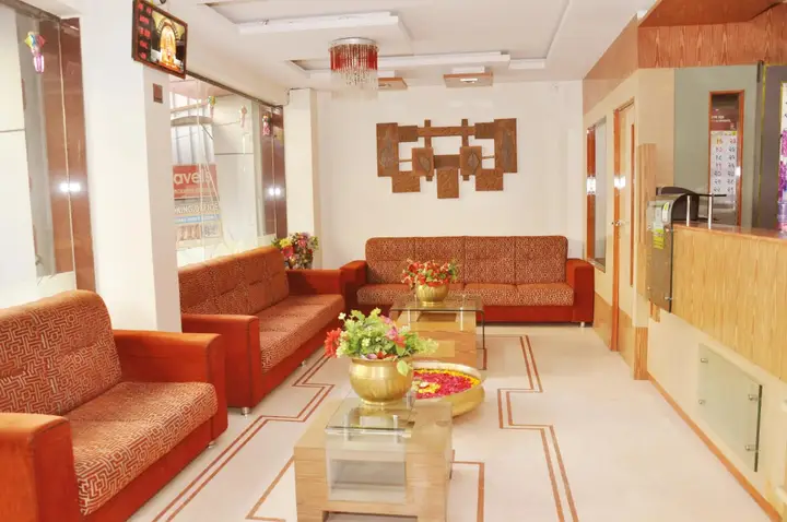 Ширди: Hotel Sai Suraj Palace