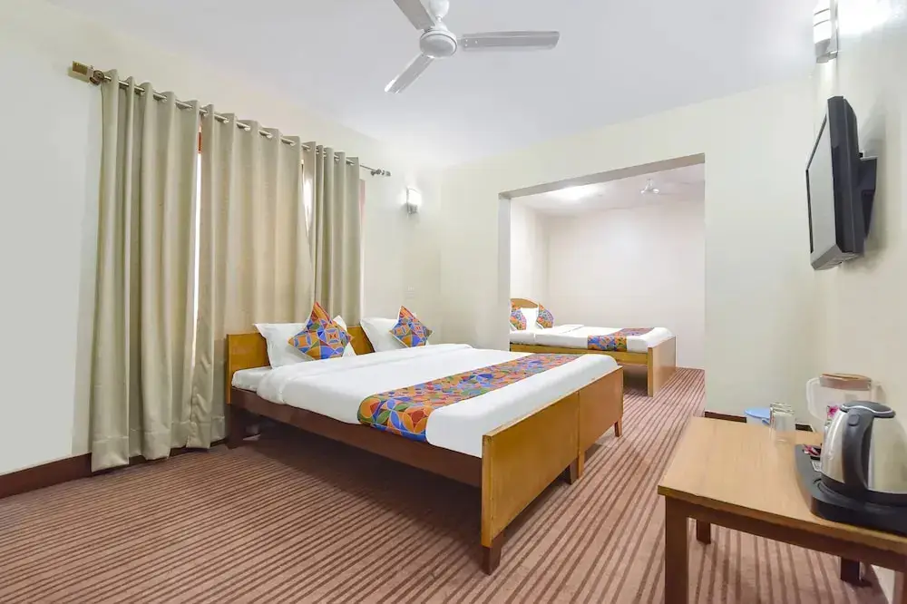 Шринагар: Hotel Legend Residency