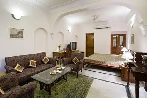 Джайпур: Chirmi Palace - A Heritage Home (Estd. 1884) - A Unit of Giggle Stays