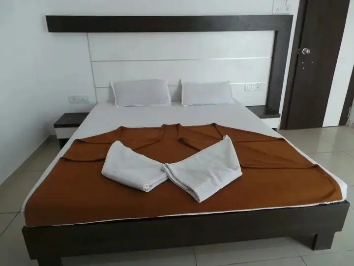 Ширди: Hotel Sai Shriyash, Shirdi