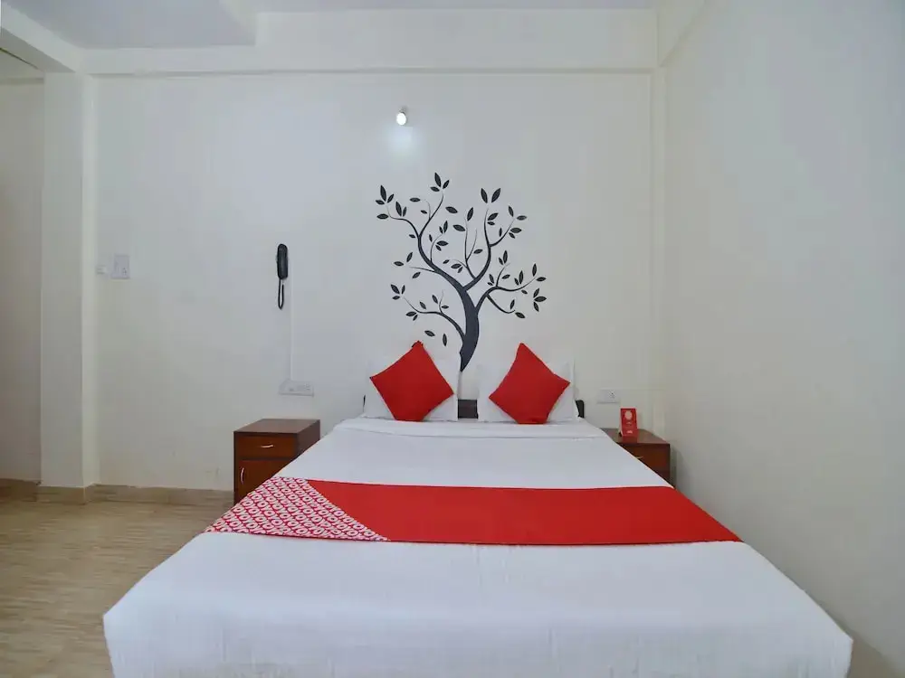 Арпора: OYO 833 Hotel Prince Santosh Holiday Homes