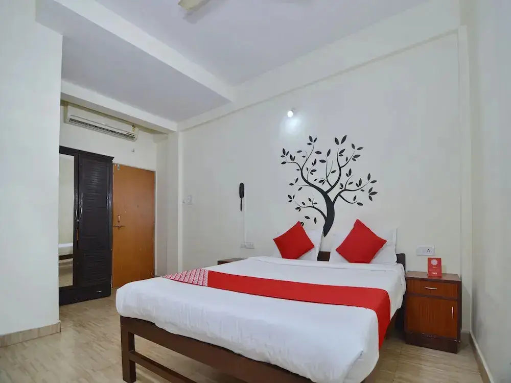 Арпора: OYO 833 Hotel Prince Santosh Holiday Homes