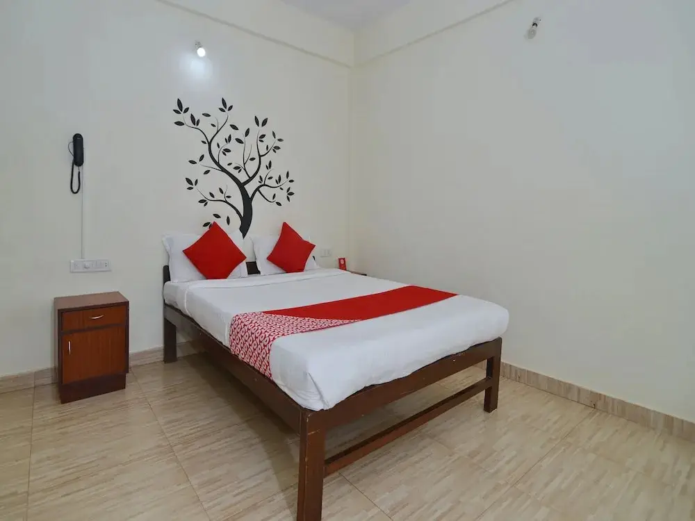 Арпора: OYO 833 Hotel Prince Santosh Holiday Homes