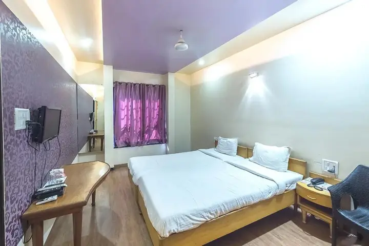 Пуна: Hotel Suryananda Executive