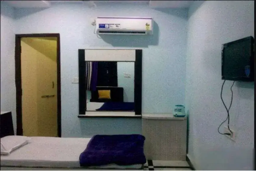 Удджайн: SPOT ON 70774 Hotel Rajshree