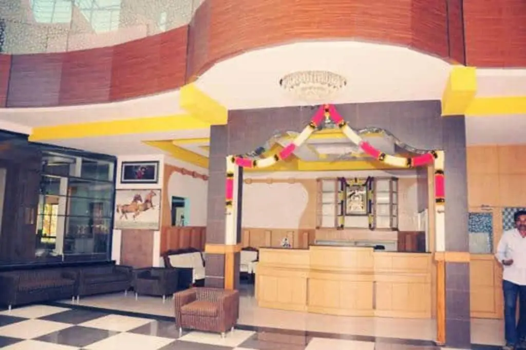 Алюр: Oyo 36253 Hotel Durga International