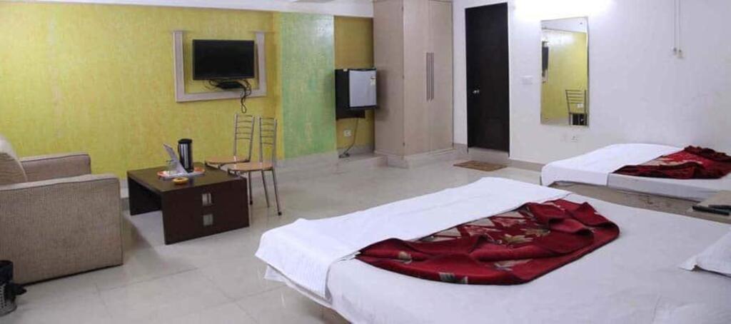 Алюр: Oyo 36253 Hotel Durga International