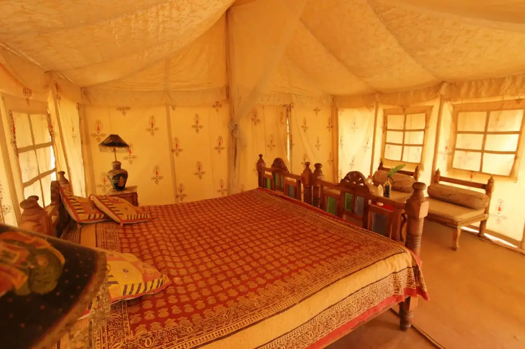 Каной: Sheesh Mahal Desert Camp
