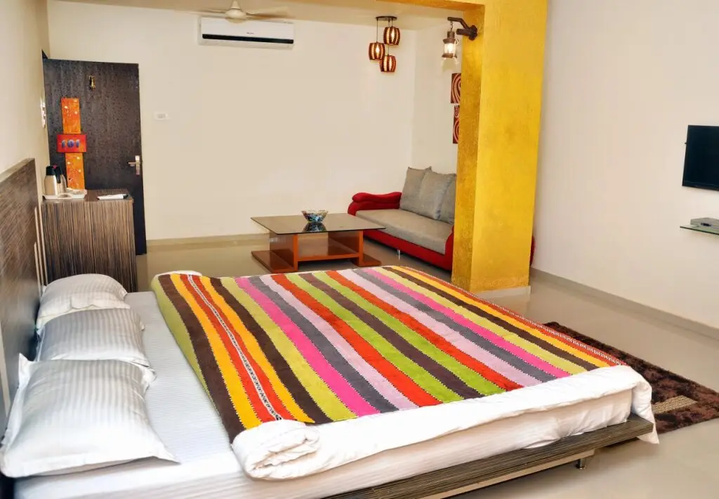 Лонавала: Hotel Swastik Inn