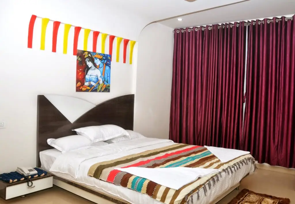 Лонавала: Hotel Swastik Inn
