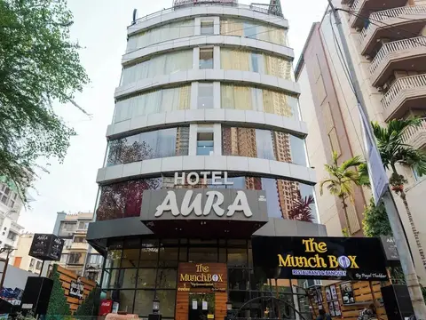 Hotel Aura — фото 1