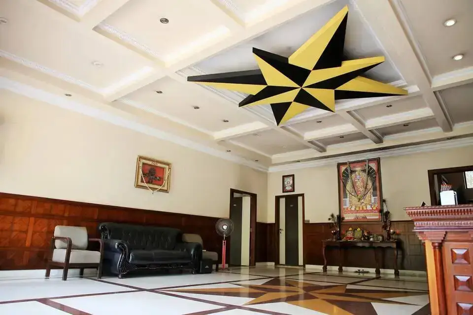 Бхубанешвар: B10 International,Bhubaneswar