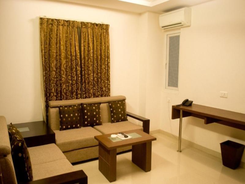 Hotel Maniam Classic — фото 1