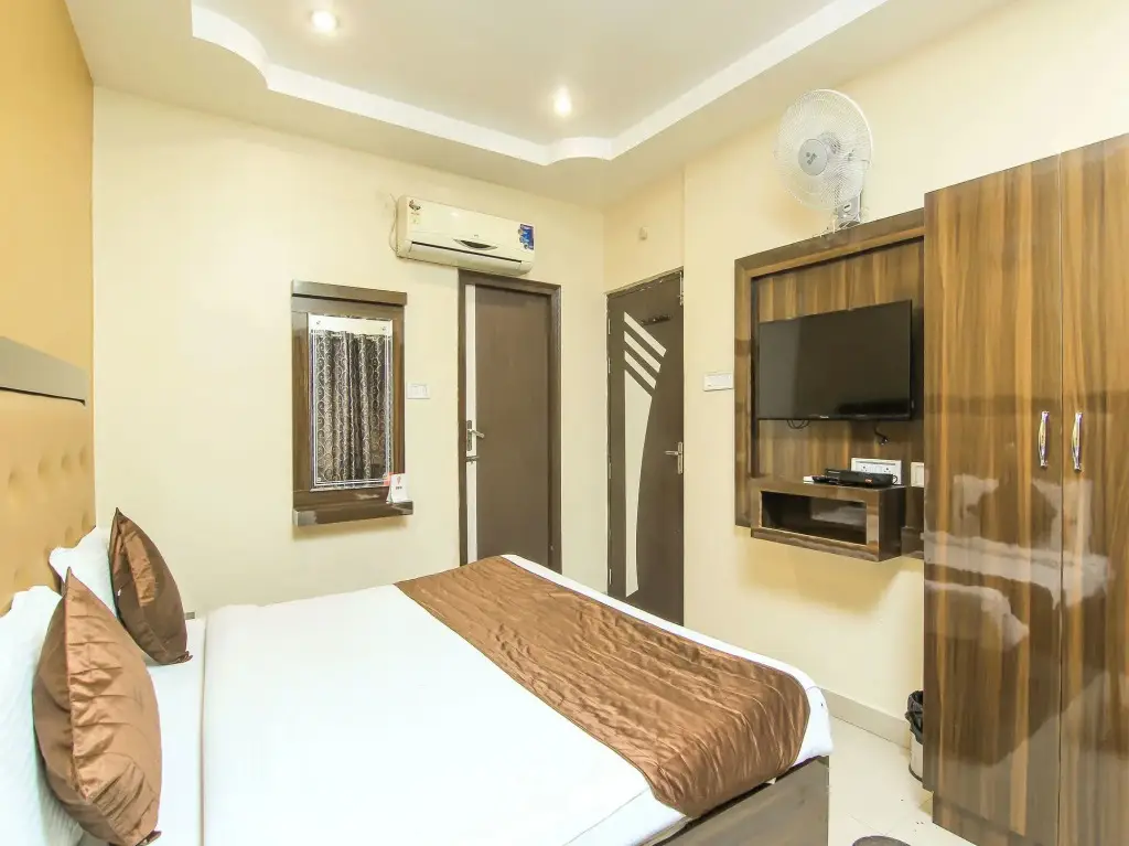 Лакхнау: OYO 2000 Hotel Yash
