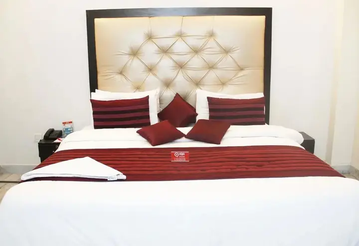 Нойда: OYO Rooms Noida Sector 71 WP Block