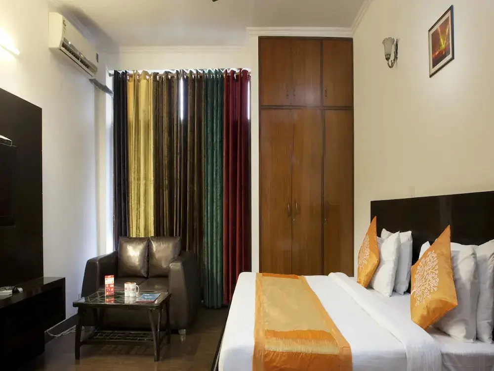 Гуруграм: OYO 2173 Hotel 19 BVM