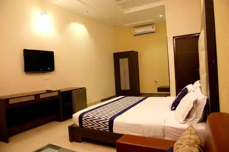 OYO Rooms Polo Ground Taxi Stand — фото 1