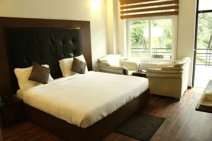 Дармсала: OYO Rooms Bhagsu Waterfall