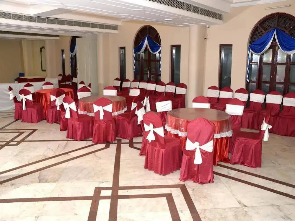 Лакхнау: Hotel Bandhan