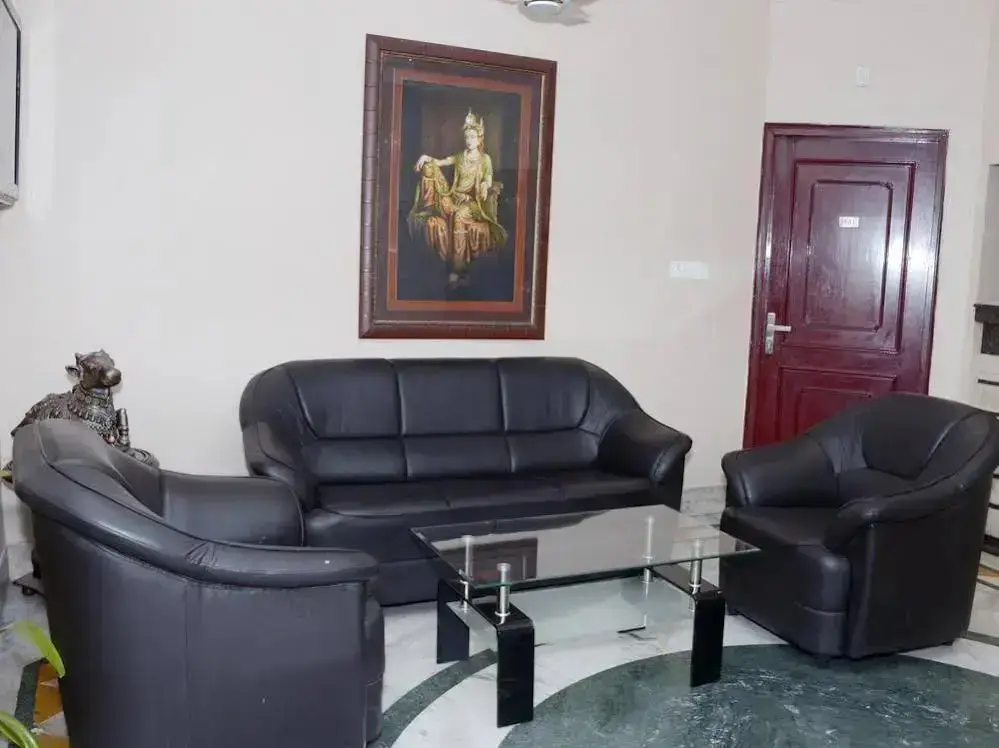 Лакхнау: Hotel Bandhan