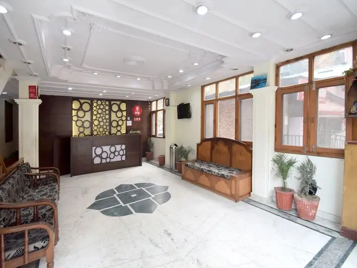 Шимла: OYO 1590 Hotel Hari Palace