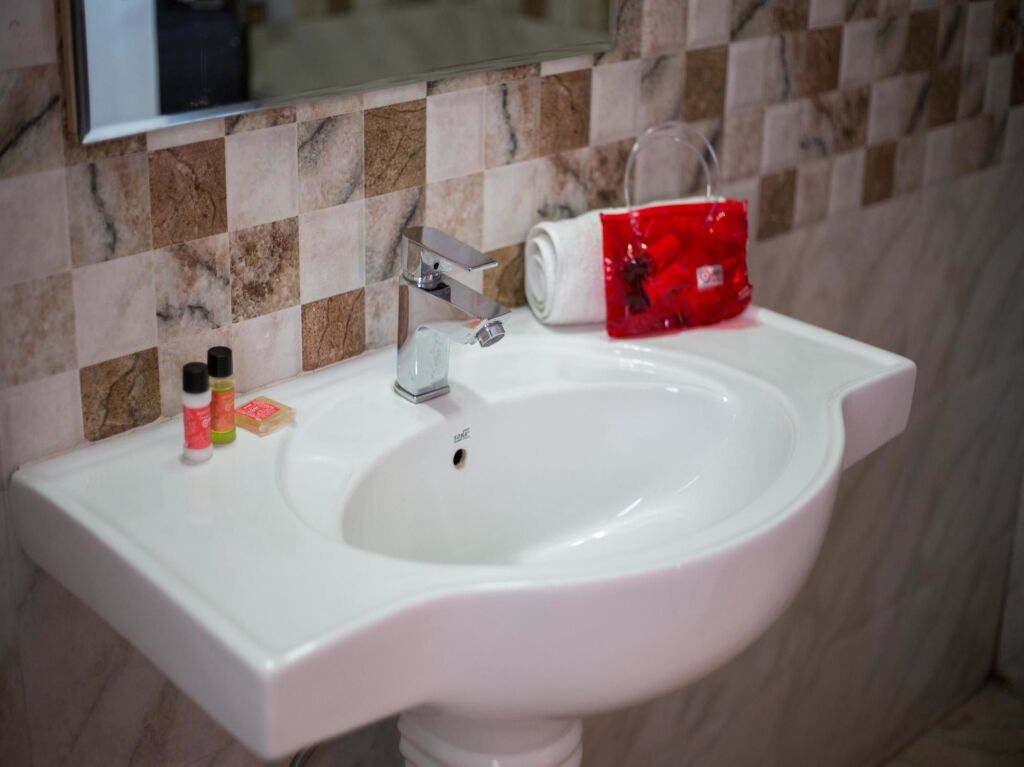 Канпур: OYO 2263 Hotel Govinda Royal