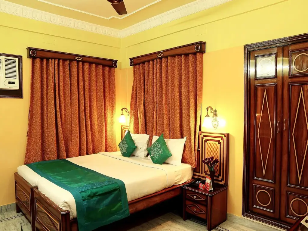 Колката: OYO Rooms Kalighat Lake Market