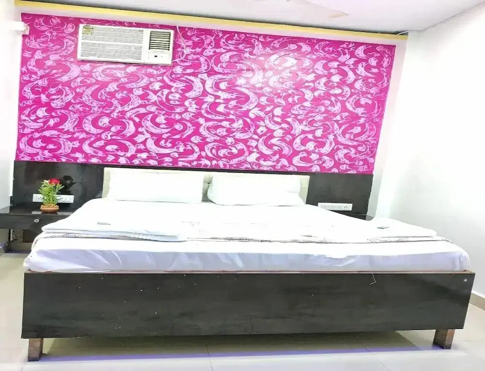 Нави-Мумбай: Hotel Prince International