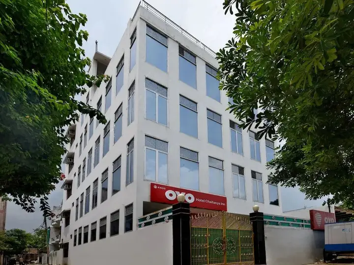 Сарнатх: OYO 4409 Hotel Chaitanya Inn