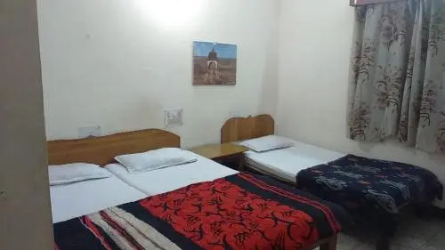 Кхаджурахо: Hotel Yogi Lodge