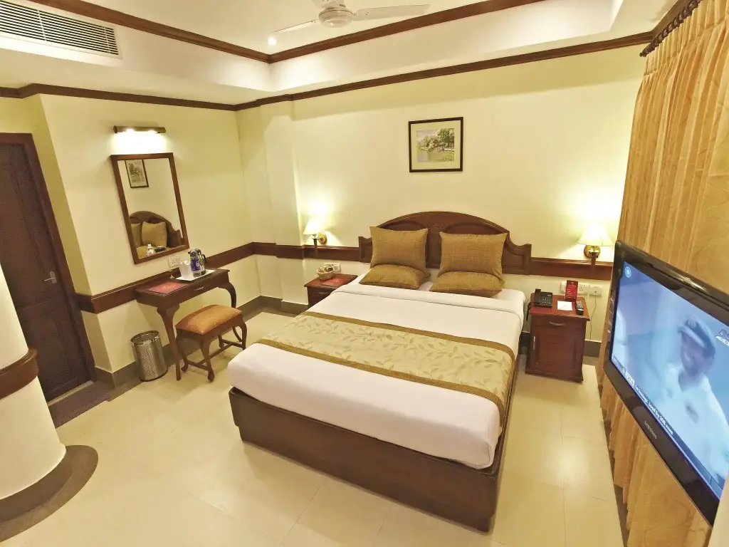 Cherthala: Hotel Aroor Residency