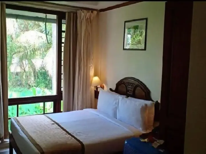 Cherthala: Hotel Aroor Residency