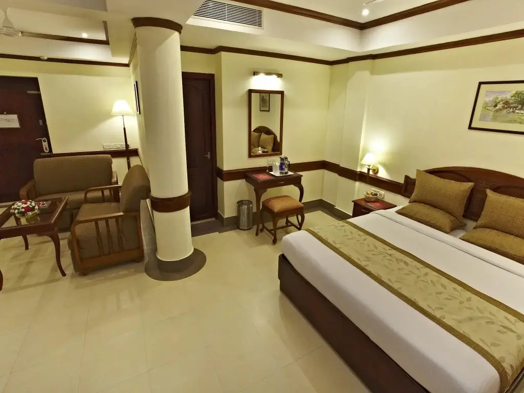 Cherthala: Hotel Aroor Residency