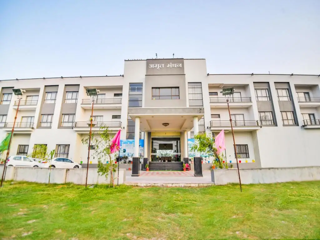 Читторгарх: Hotel Amrit Manthan