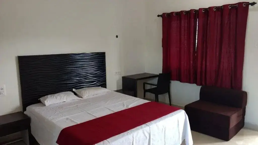 Даполи: Whistling Waves Beach Resort